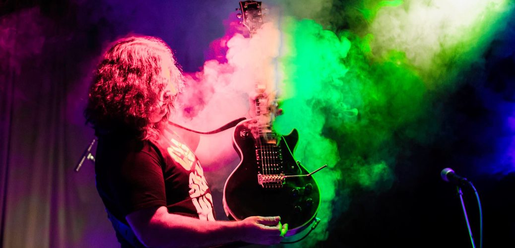 reuben-smoking-guitar