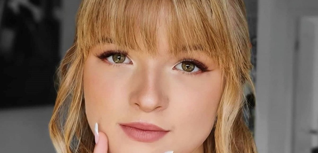 Abi Muir 2022